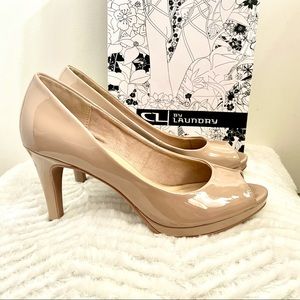 CL by Chinese Laundry size 7 tan heels.
